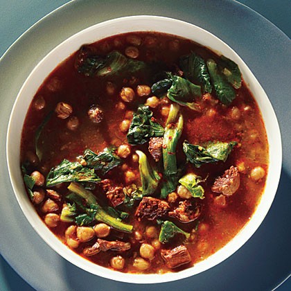 1-hour Spanish chickpea soup