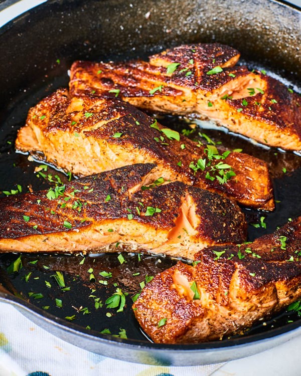 10-minute blackened salmon 