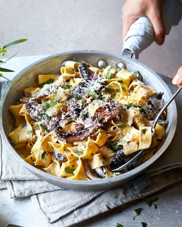 10-minute mushroom pappardelle 