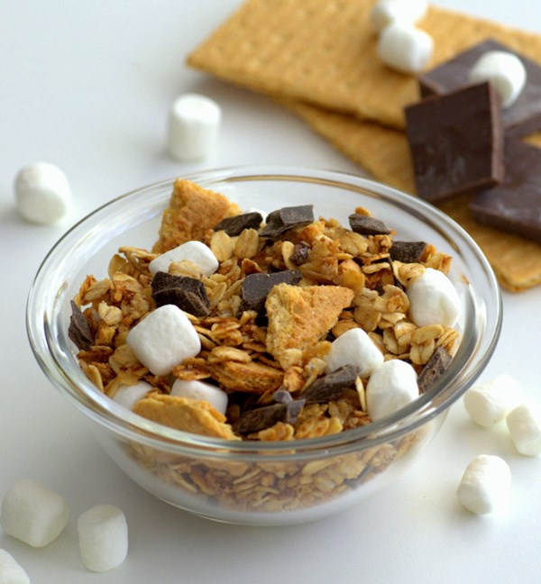 10 minute s’mores granola