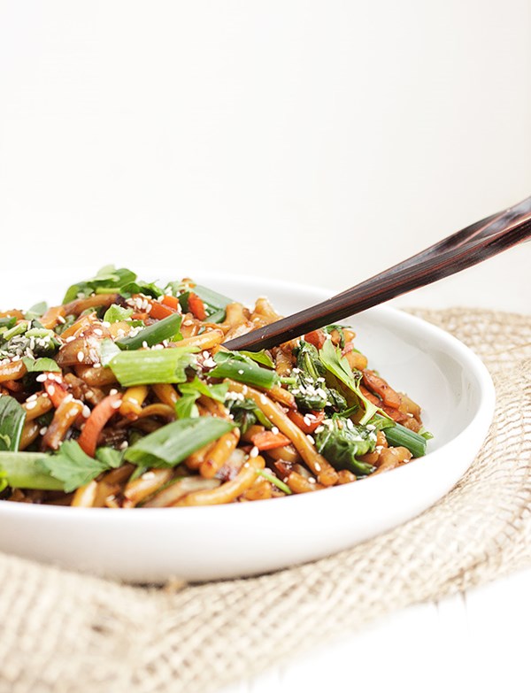15-minute spicy udon stir-fry