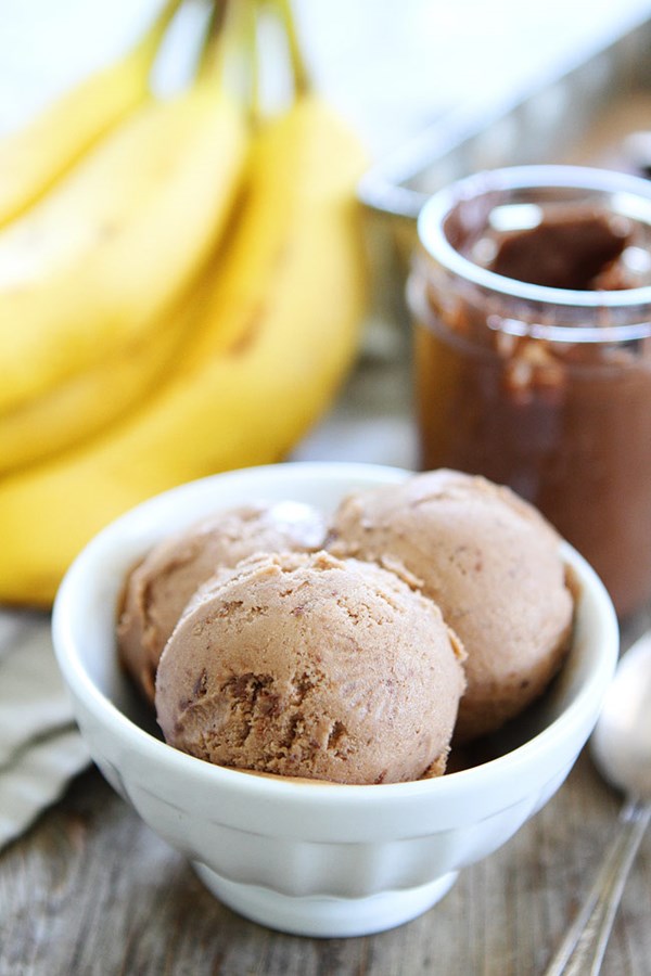 2-ingredient banana Nutella ice cream