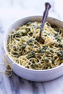 20 minute brown butter chunky basil pesto pasta