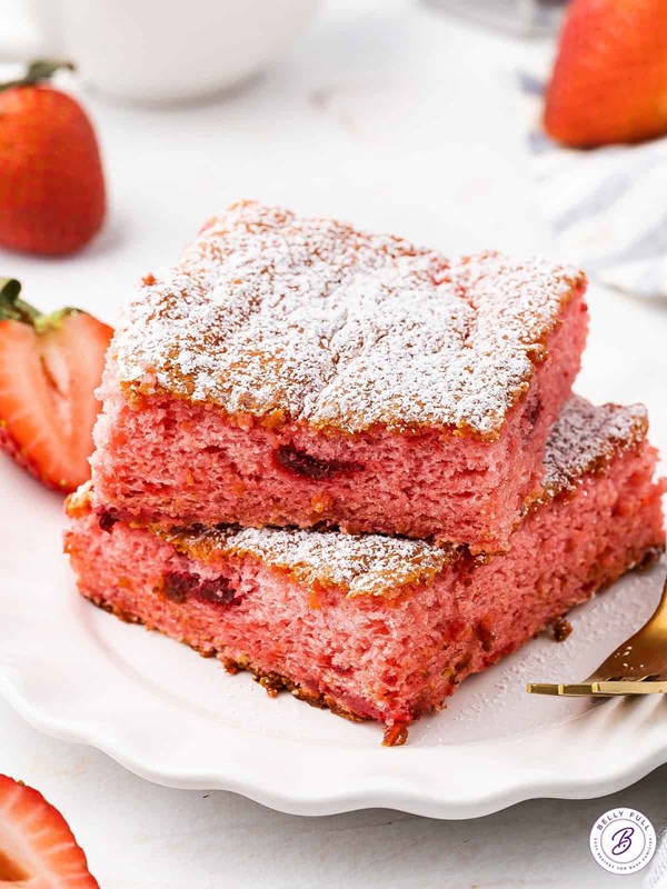 3 ingredient strawberry cake