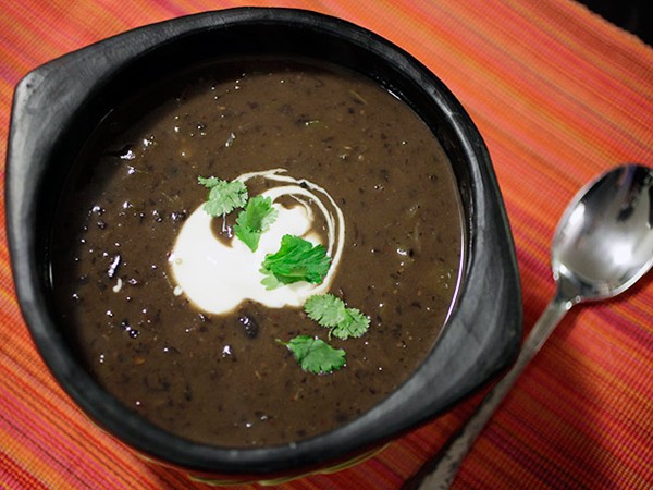 30-minute black bean soup