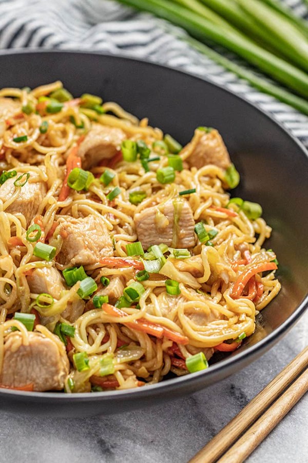 30-minute chicken lo mein