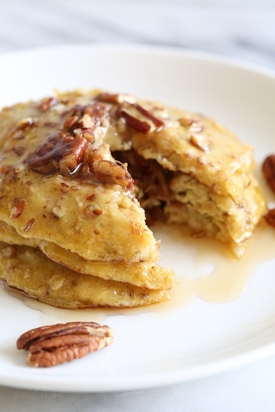 4-ingredient flourless banana-nut pancakes