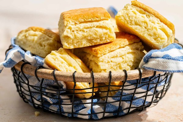 4-ingredient mayonnaise biscuits