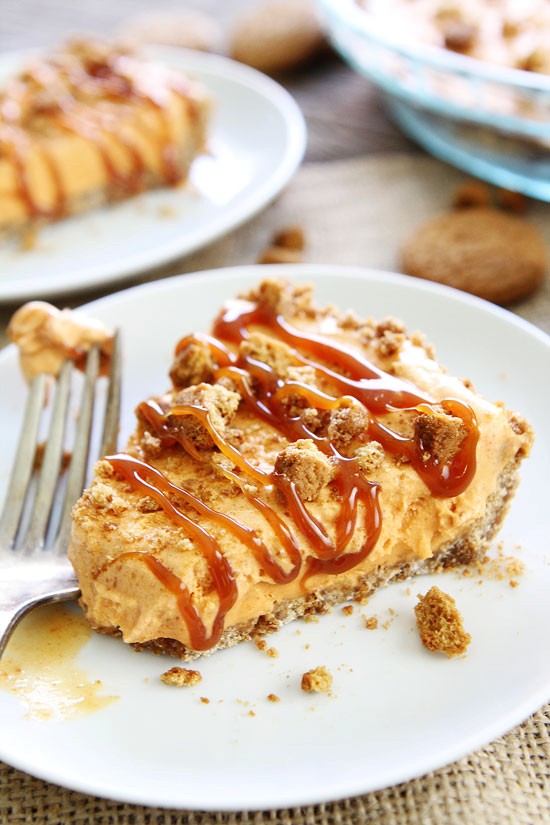 5-ingredient pumpkin ice cream pie