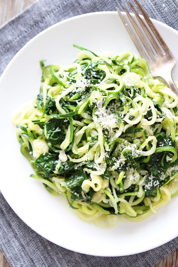 5-ingredient spinach Parmesan zucchini noodles