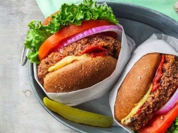 5-ingredient veggie burgers [quick smoky ketchup; dilled mustard]