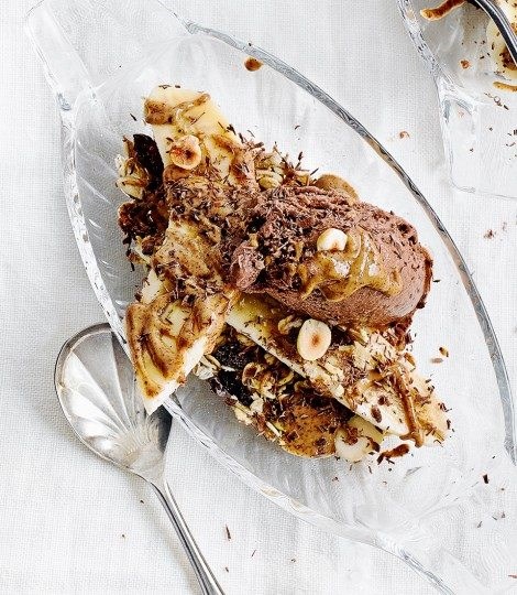 5-minute chocolate banana split