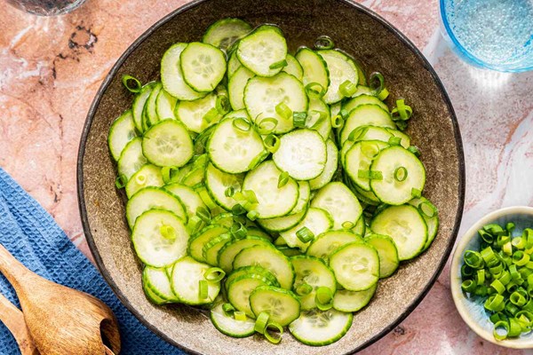 5-minute cucumber salad 