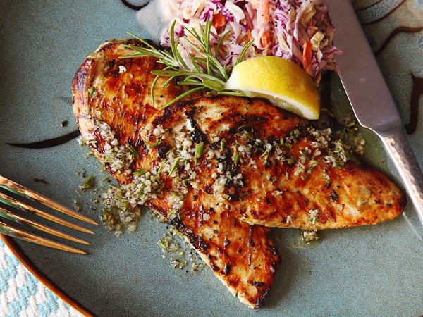 5-minute grilled chicken cutlets with rosemary, garlic, and lemon