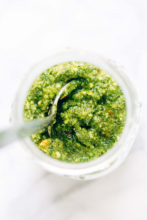 5 minute kale pesto
