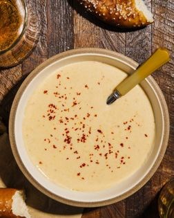 5 o'clock cheddar ale soup