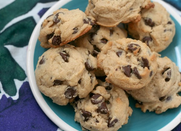6-ingredient chocolate chip cookies