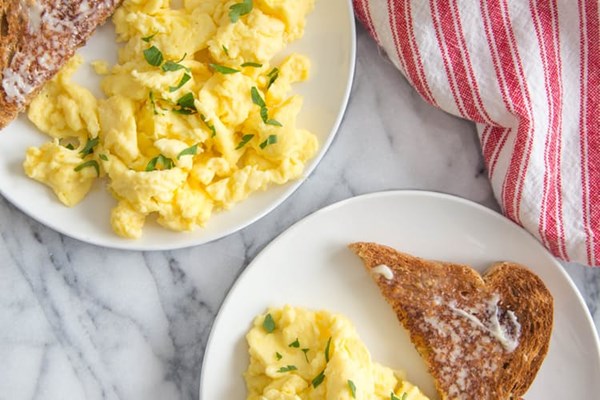 90-second scrambled eggs