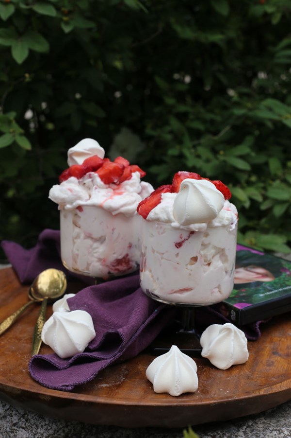 A beautiful fantastic Eton mess