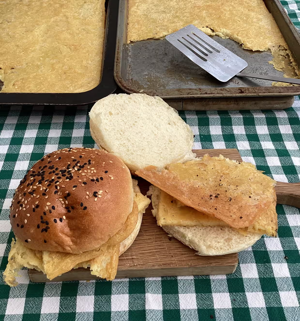 A chickpea pancake in a sandwich (Torta di ceci)