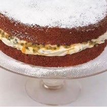 A classic sponge cake (with passion fruit filling)