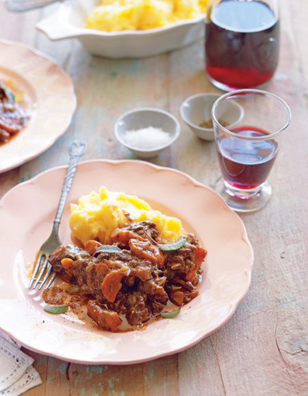 A feisty Tuscan stew (Il peposo)