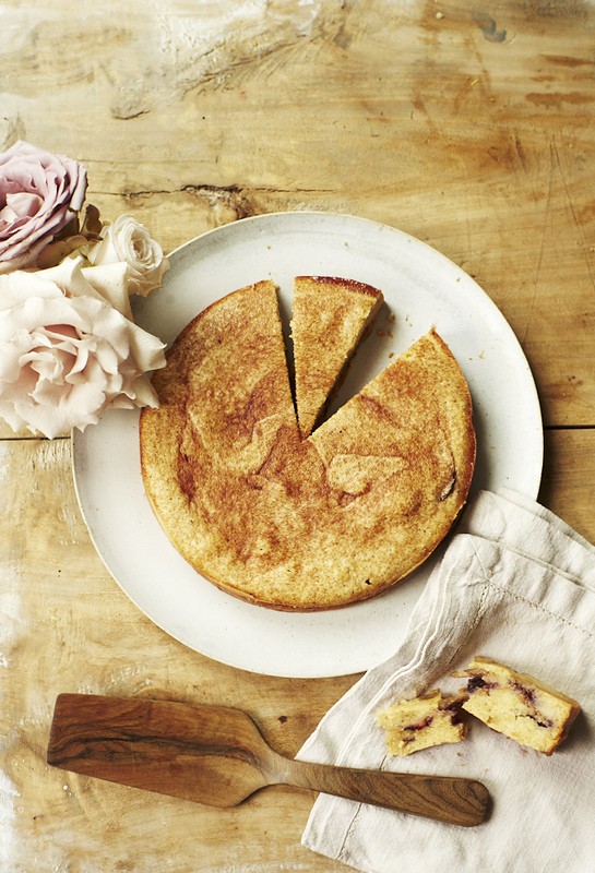 A glorious fig & nut cake