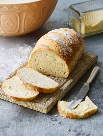 A plain and simple white loaf