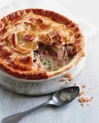 A scrummy chicken pie