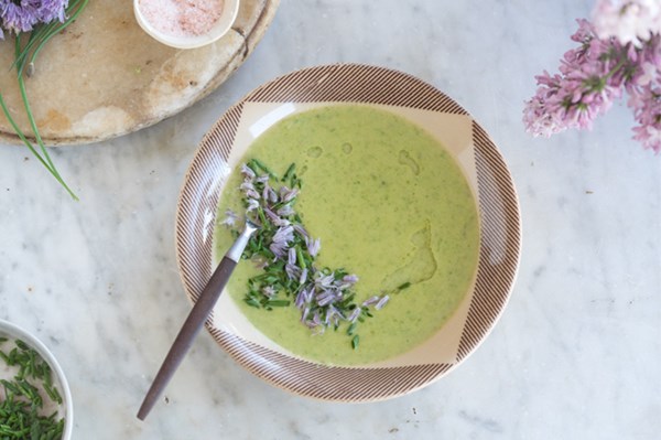 A simple asparagus soup
