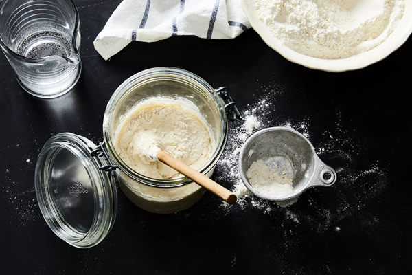 A simple sourdough starter