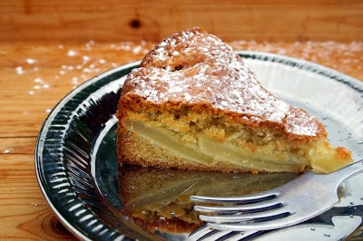 A very simple apple cake