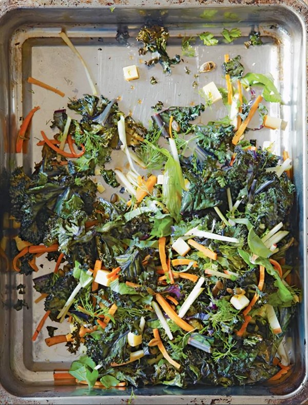 A winter herb salad: carrot and crispy kale