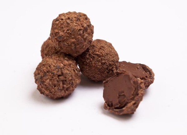 Absinthe and peppermint truffles