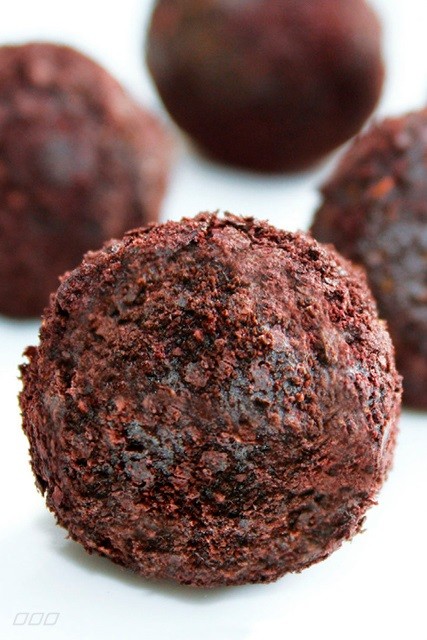 Acai berry truffles