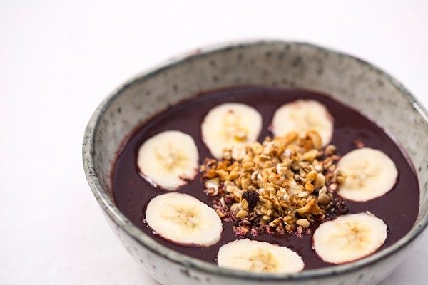 Acai breakfast bowl
