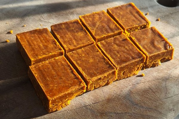 Achiote roux brick