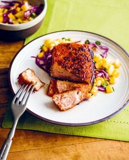 Achiote-rubbed pork chops (Chuletas de puerco en achiote)