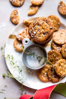 Addicting baked seasoned Ritz crackers