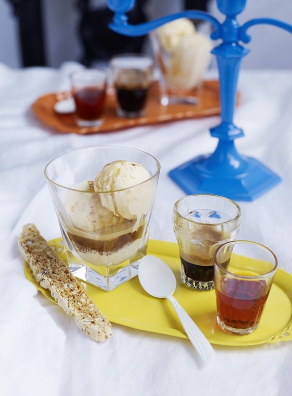 Affogato with biscotti