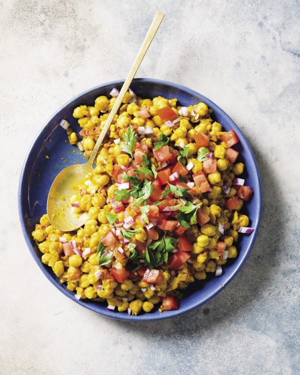 Afghan-style chickpea and tomato curry