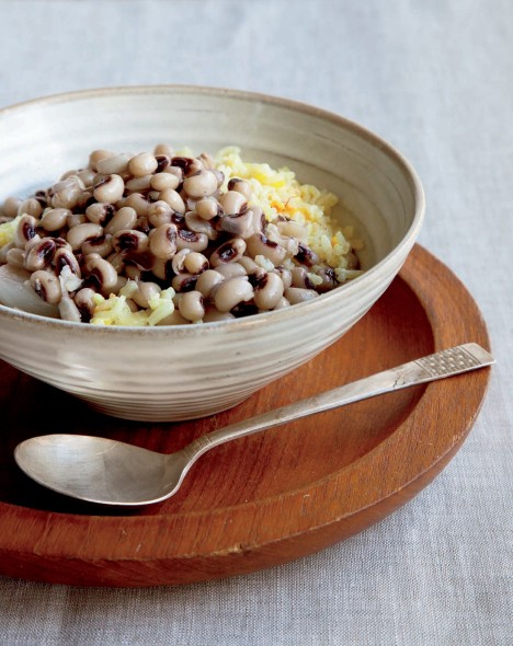 African yellow rice with black-eyed peas