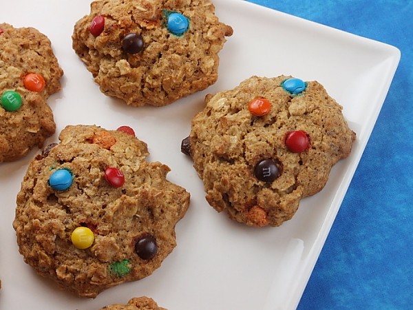 Agave & honey oatmeal-M&M cookies