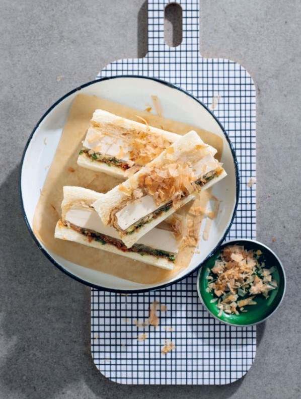 Agedashi tofu with tsuyu sauce [sando]