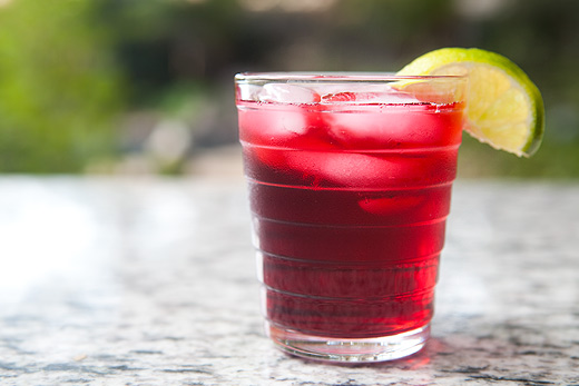 Agua de jamaica (hibiscus tea)