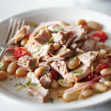Ahi tuna with herbed white beans