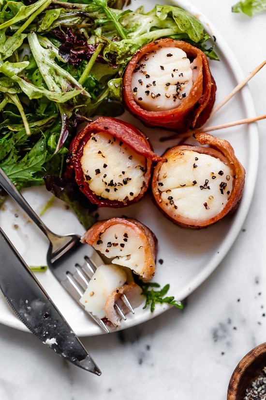 Air fryer bacon wrapped scallops
