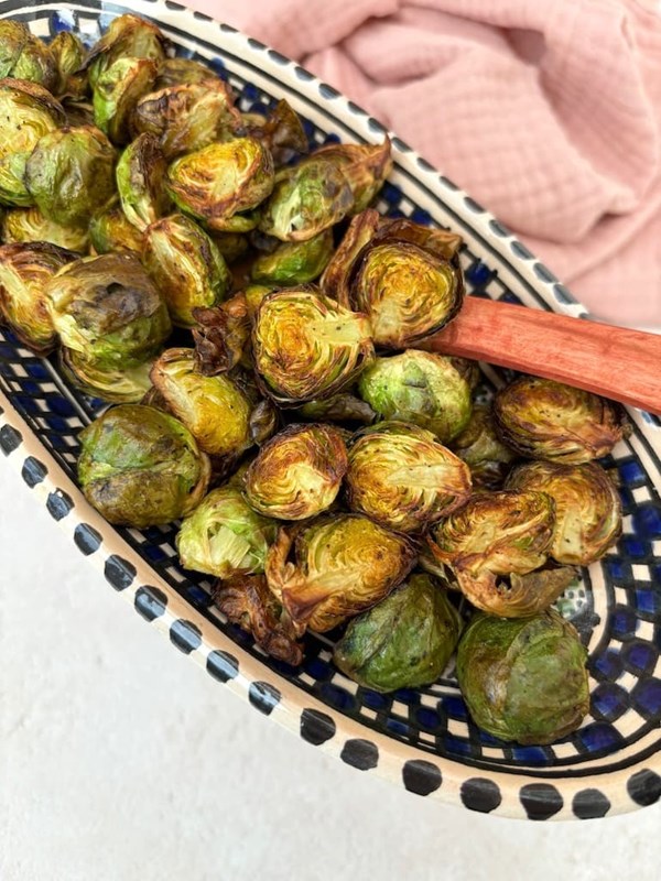 Air fryer Brussels sprouts: quick and easy