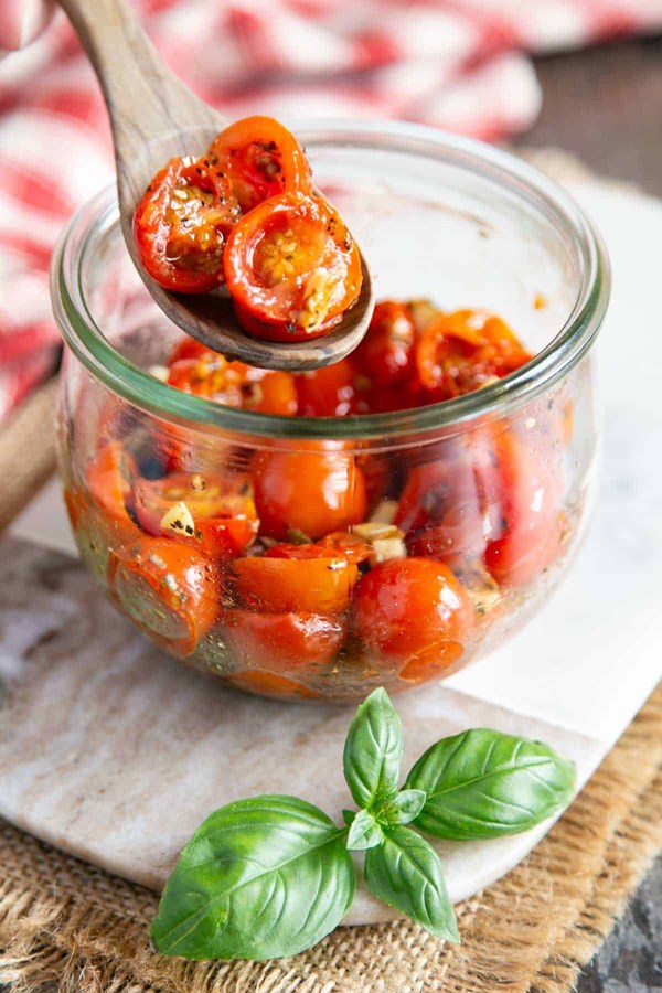 Air fryer cherry tomatoes