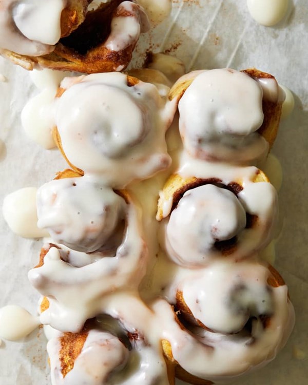Air fryer cinnamon rolls